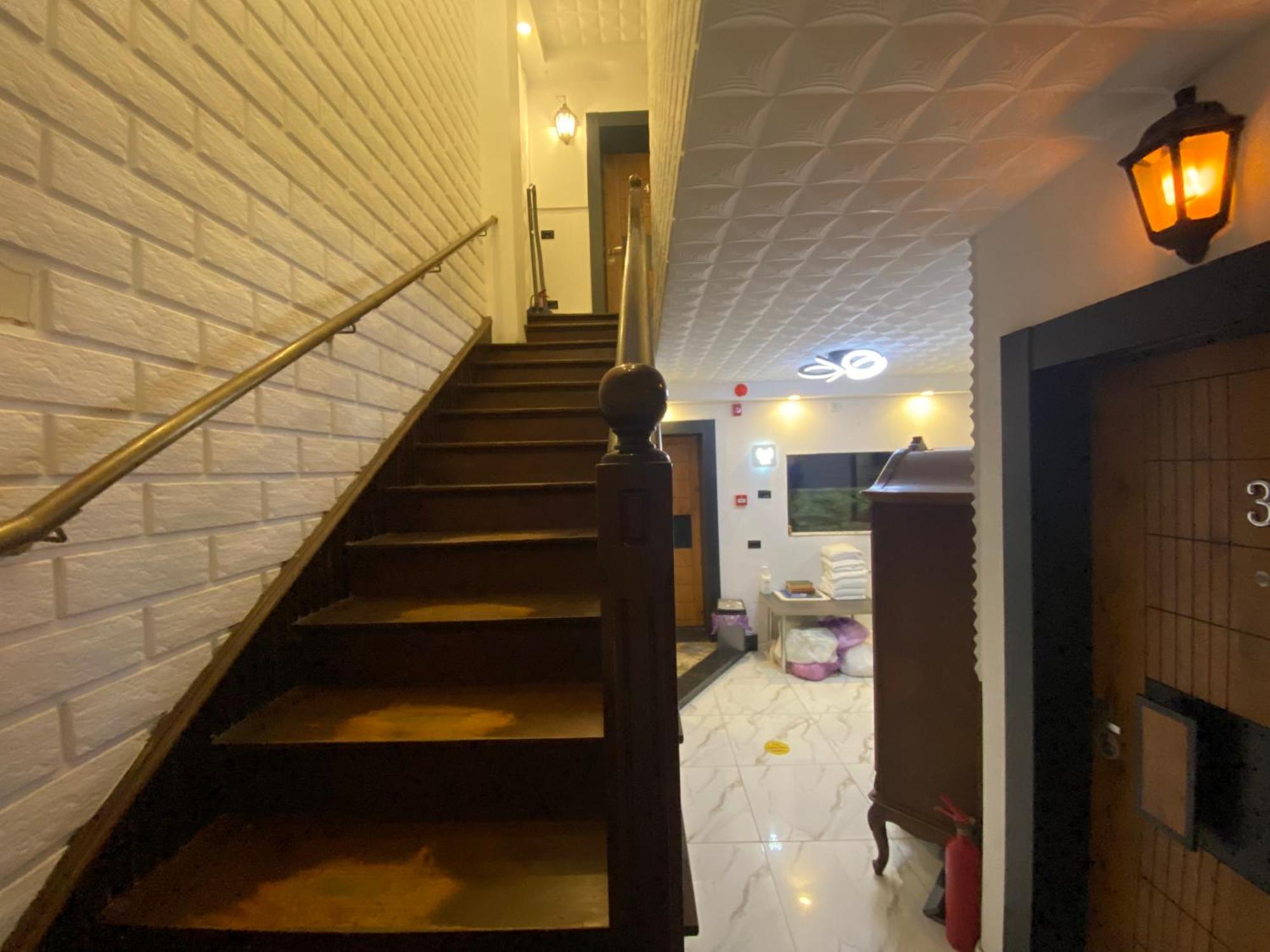 شقة Casa Neptun In Old باتومي المظهر الخارجي الصورة