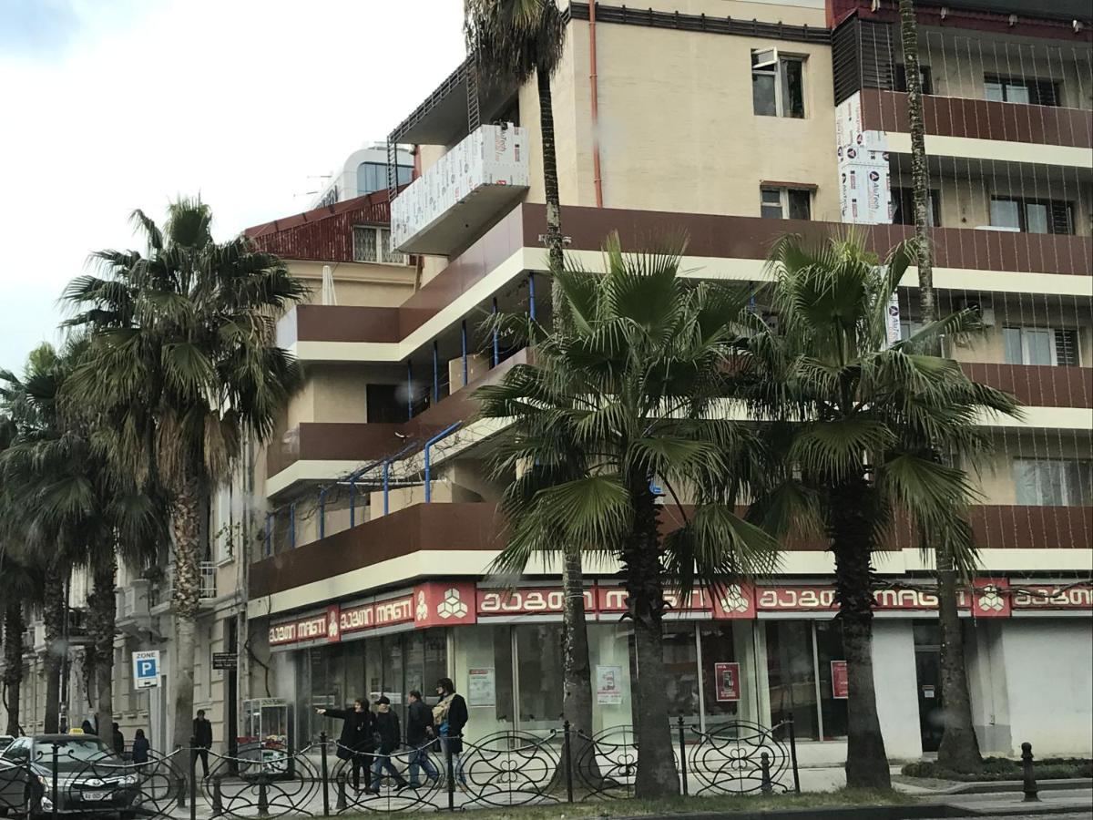 شقة Casa Neptun In Old باتومي المظهر الخارجي الصورة